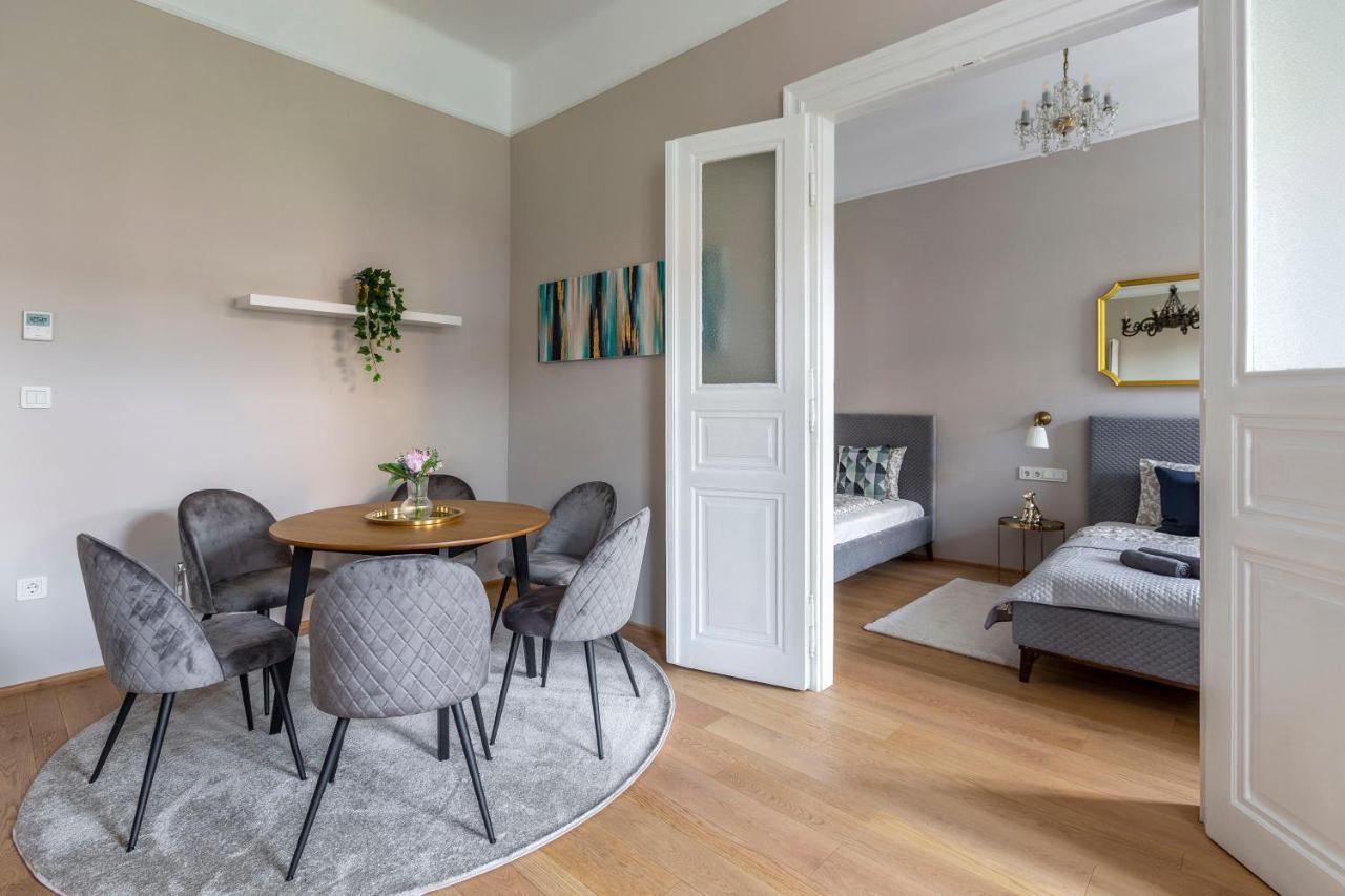 Luxury Elizabeth Residence Next To The New York Cafe บูดาเปสต์ ภายนอก รูปภาพ